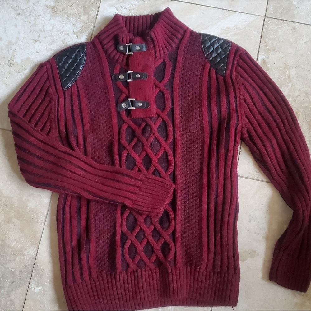EUC LCR black edition menswear sz L burgundy‎ sweater